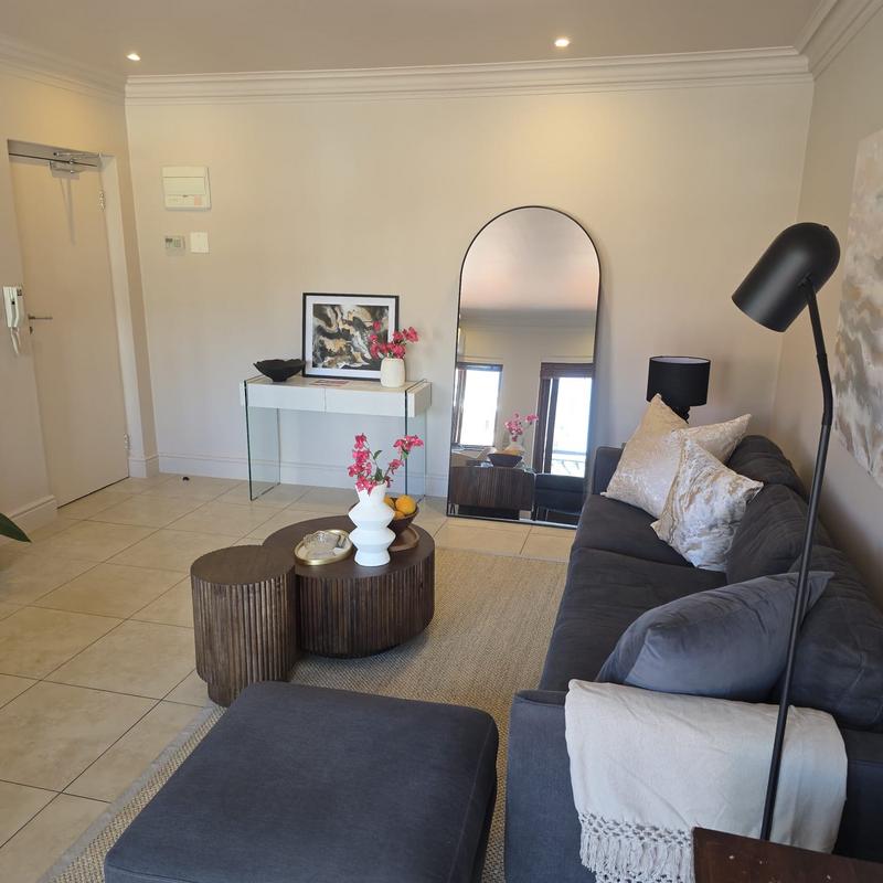 1 Bedroom Property for Sale in Sea Point Western Cape